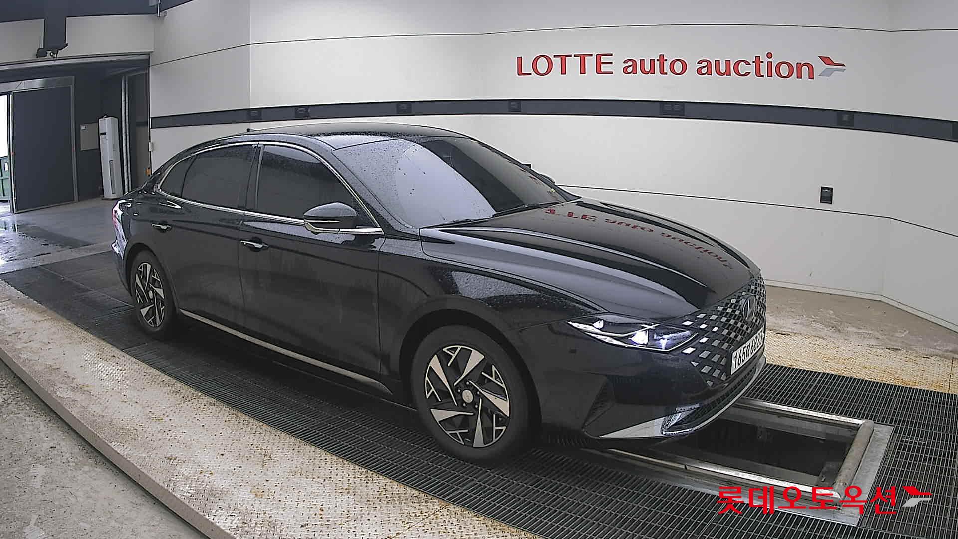 2022 - hyundai grandeur