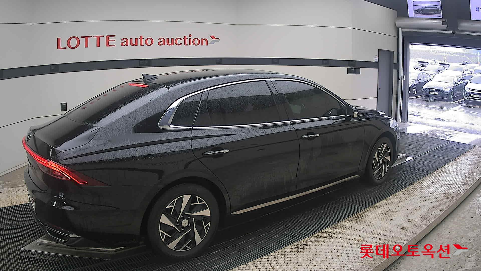 2022 - hyundai grandeur