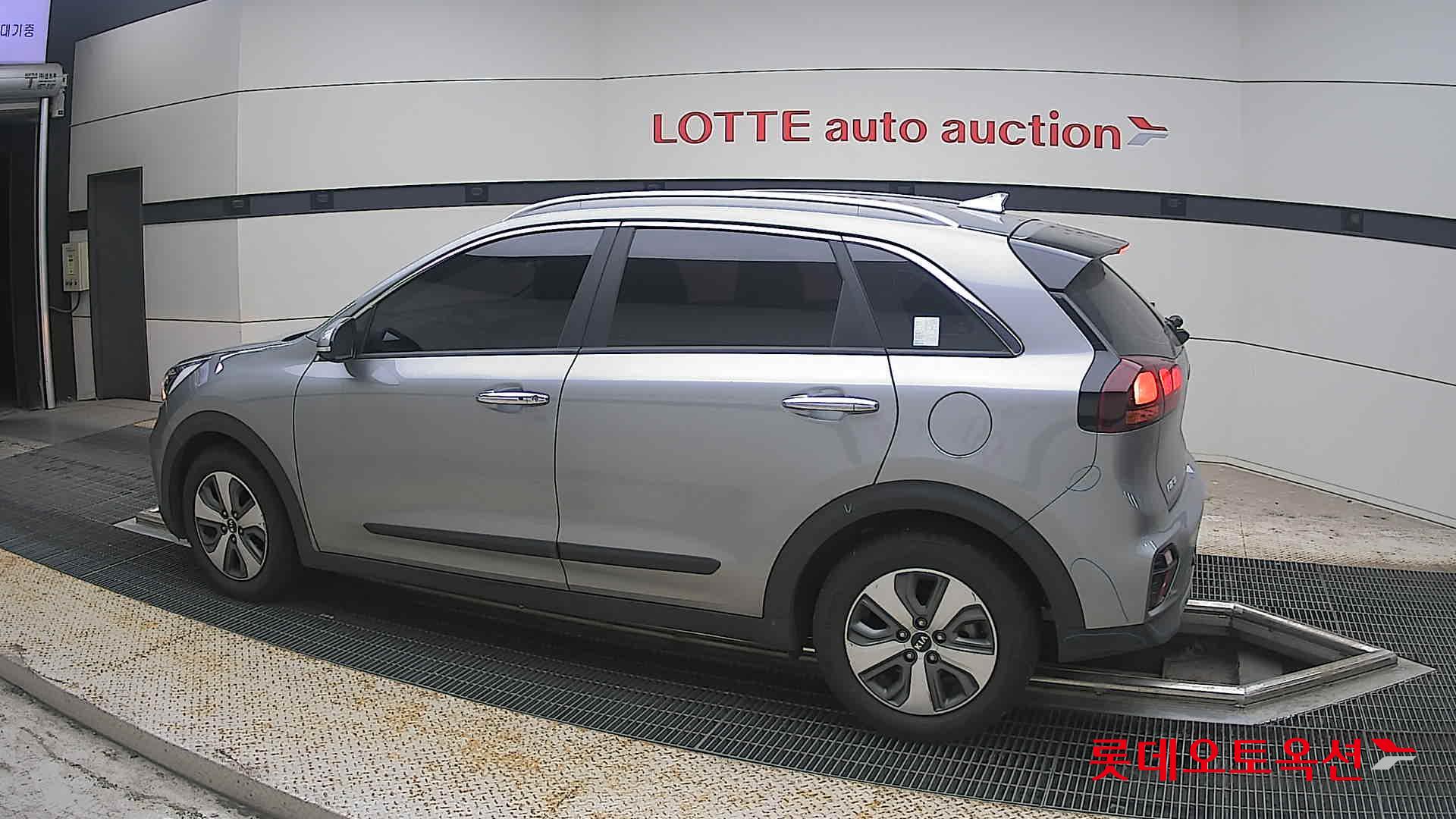 2021 - kia niro