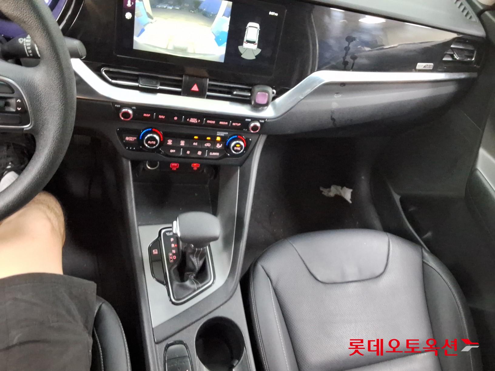 2021 - kia niro