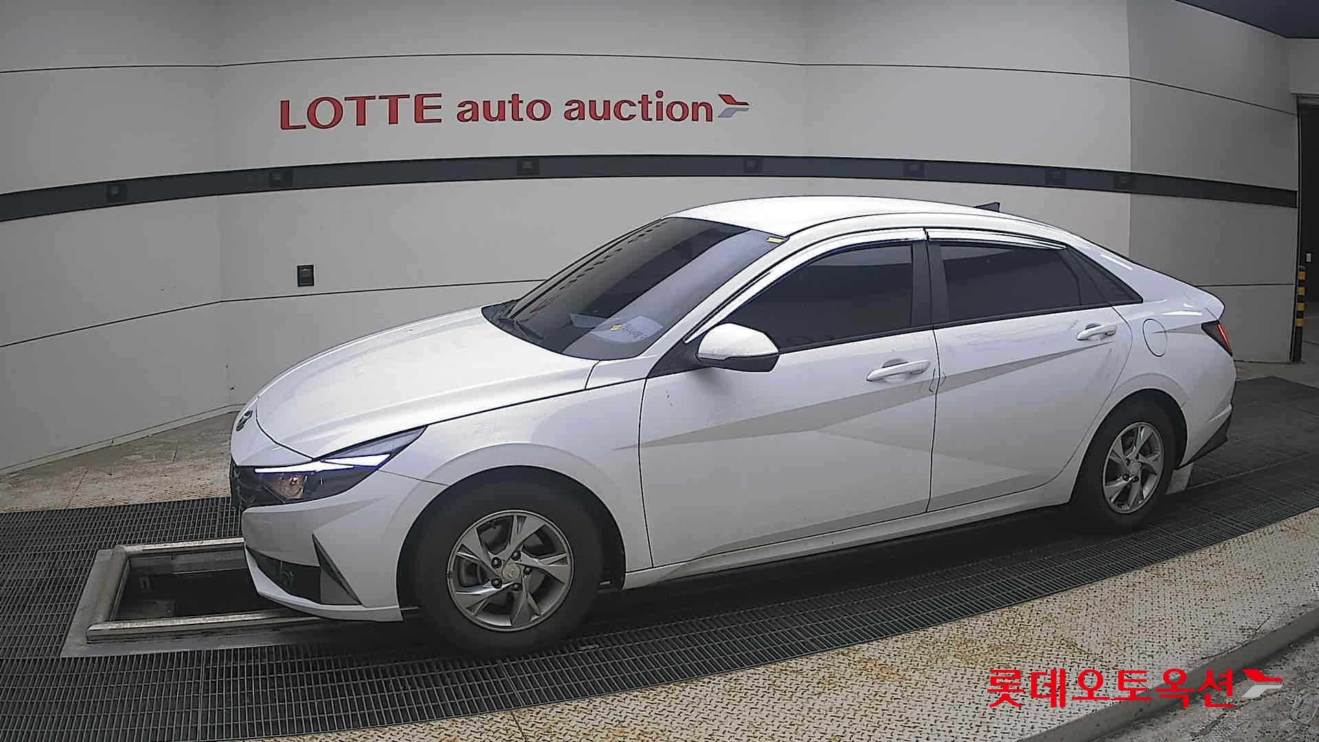 2021 - hyundai avante