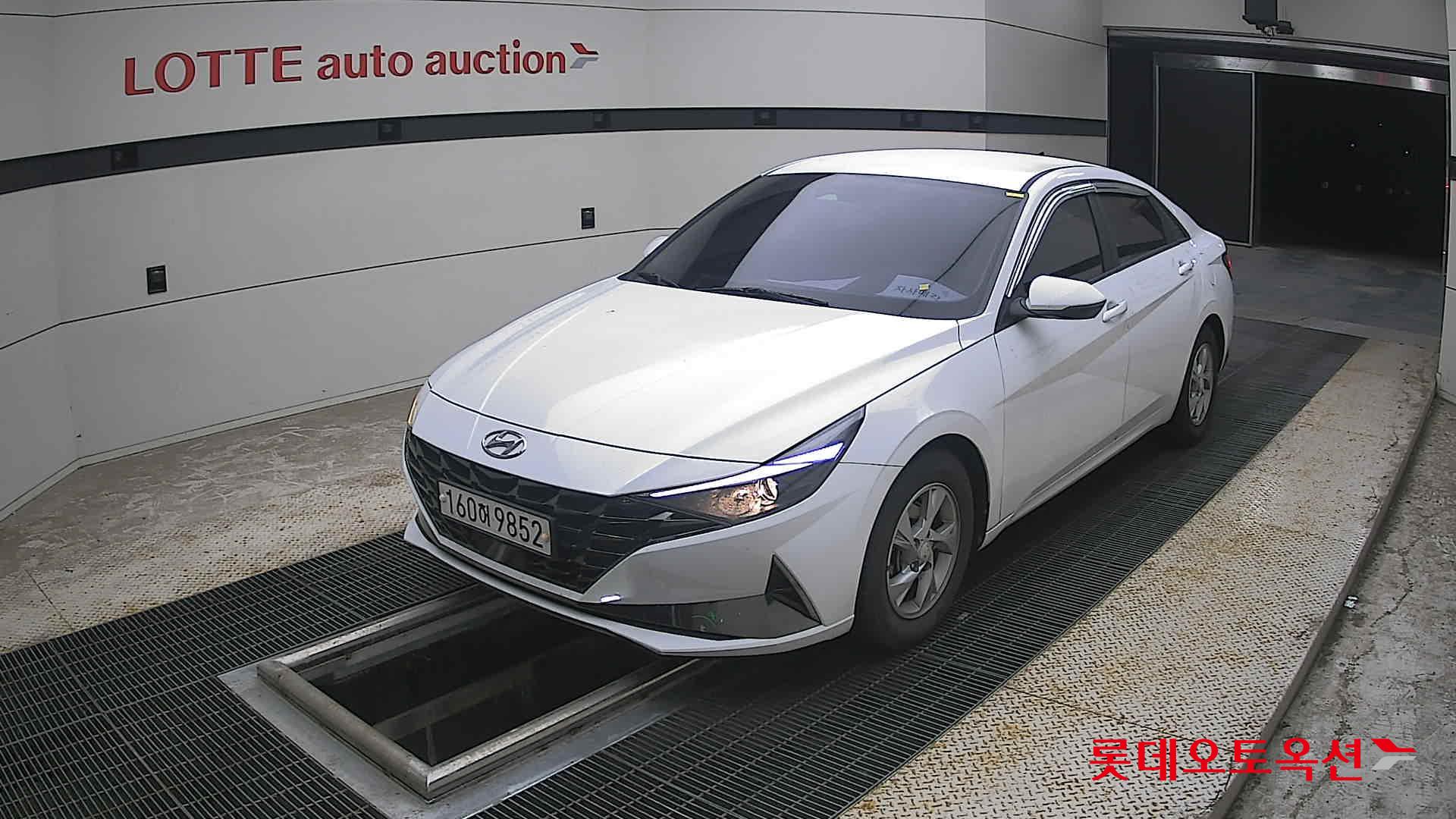 2021 - hyundai avante