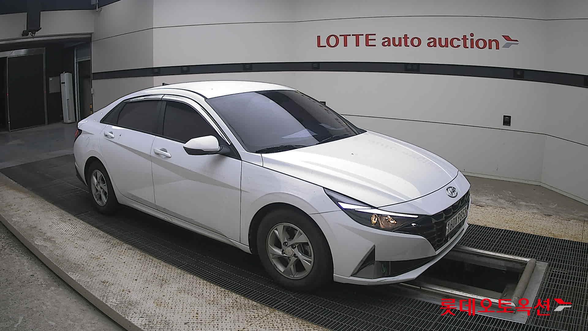 2021 - hyundai avante
