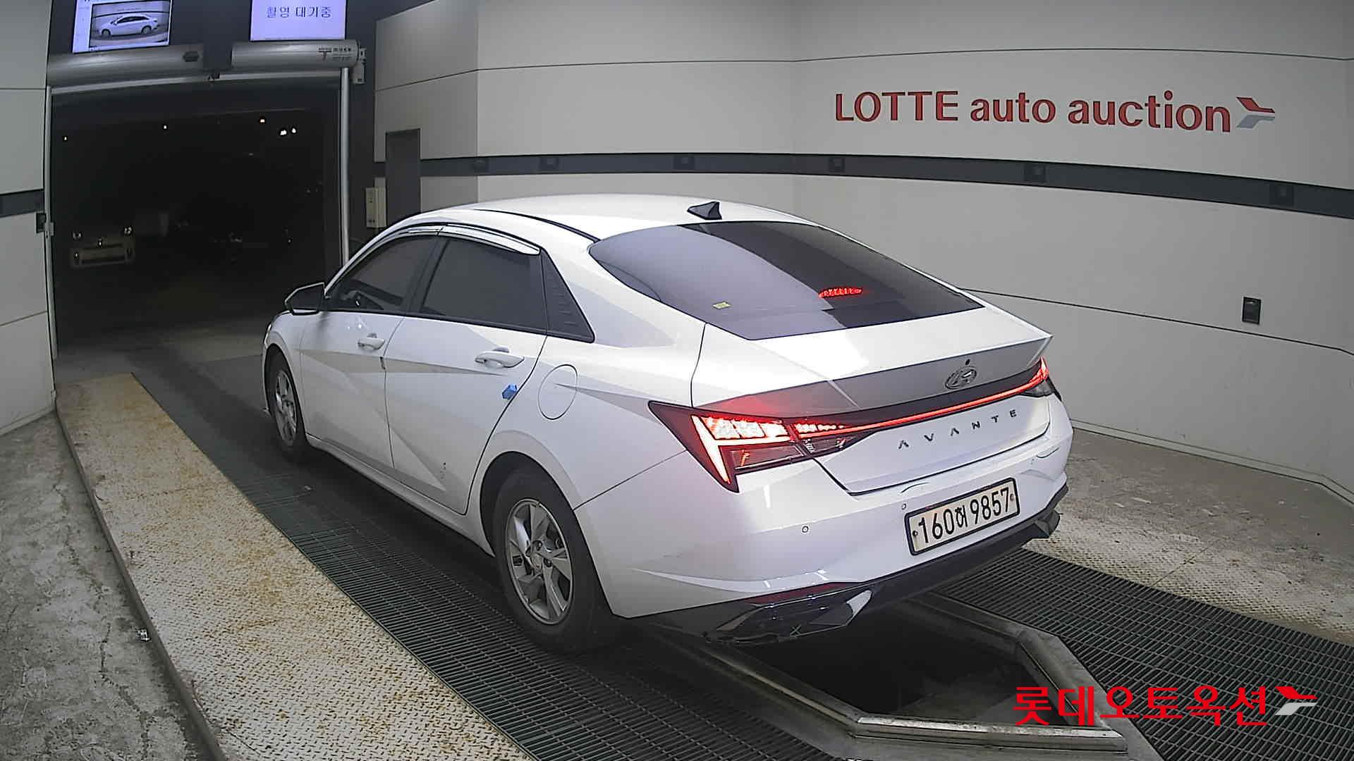 2021 - hyundai avante