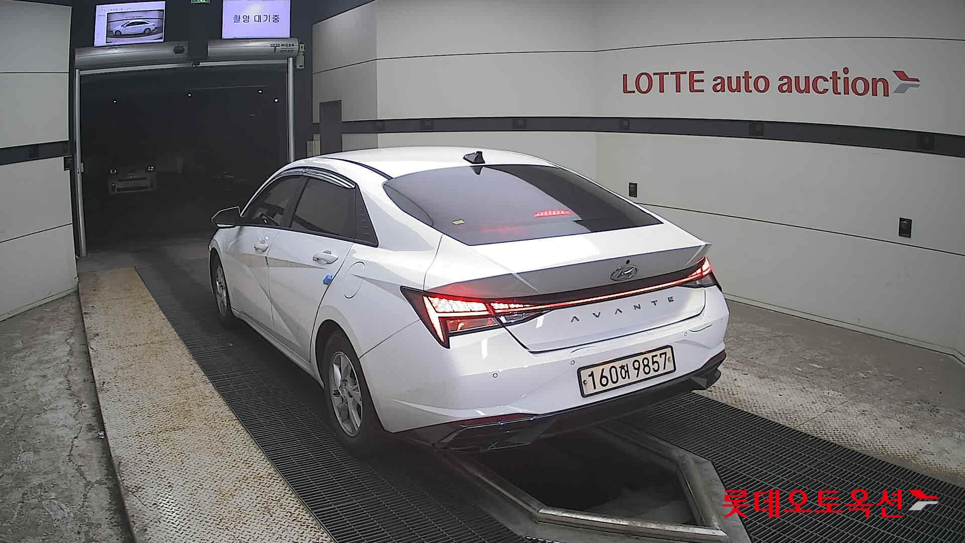 2021 - hyundai avante