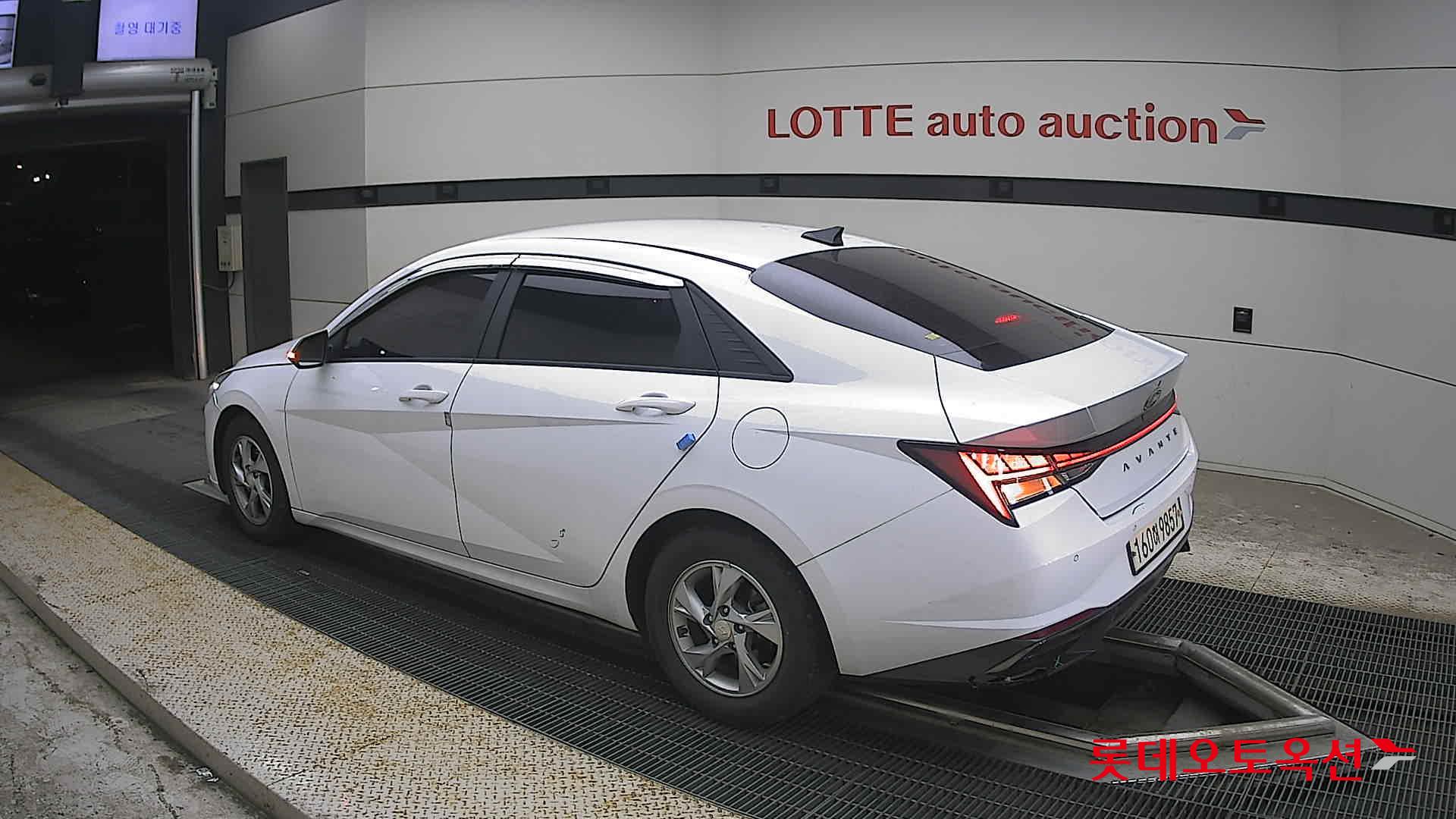 2021 - hyundai avante