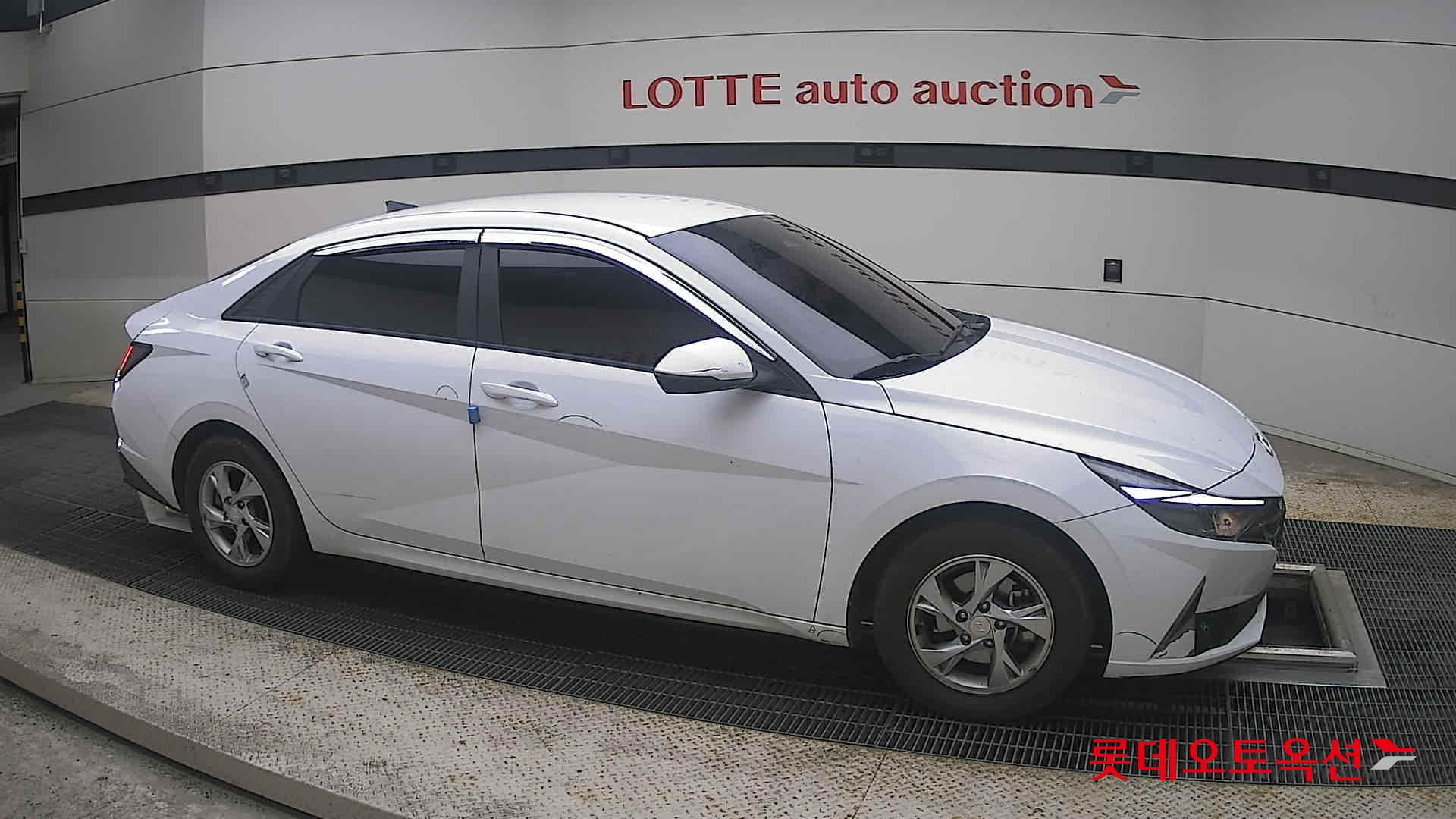 2021 - hyundai avante