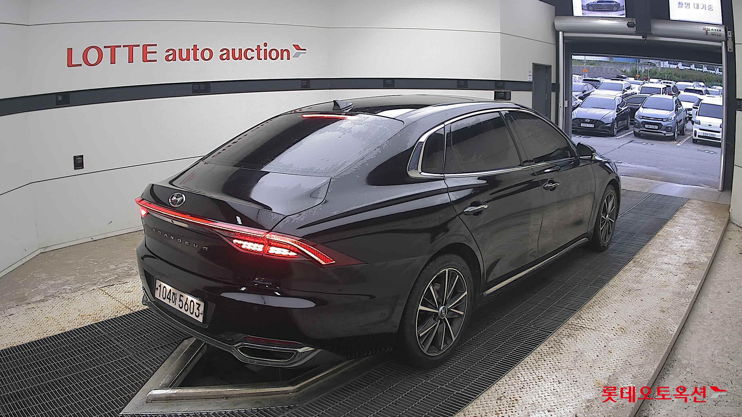 2020 - hyundai grandeur