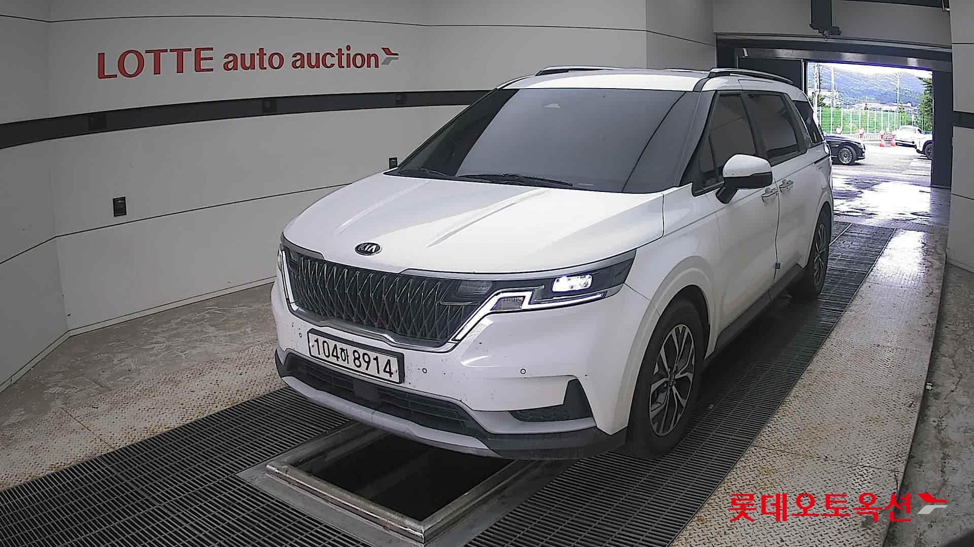 2021 - kia carnival