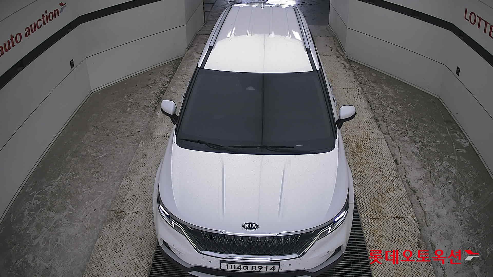2021 - kia carnival