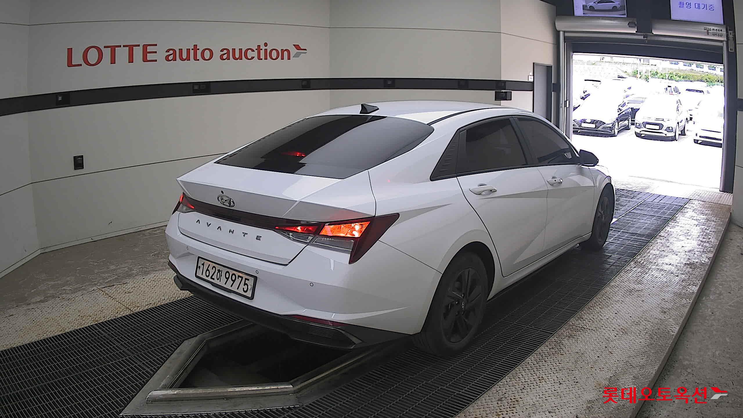 2021 - hyundai avante