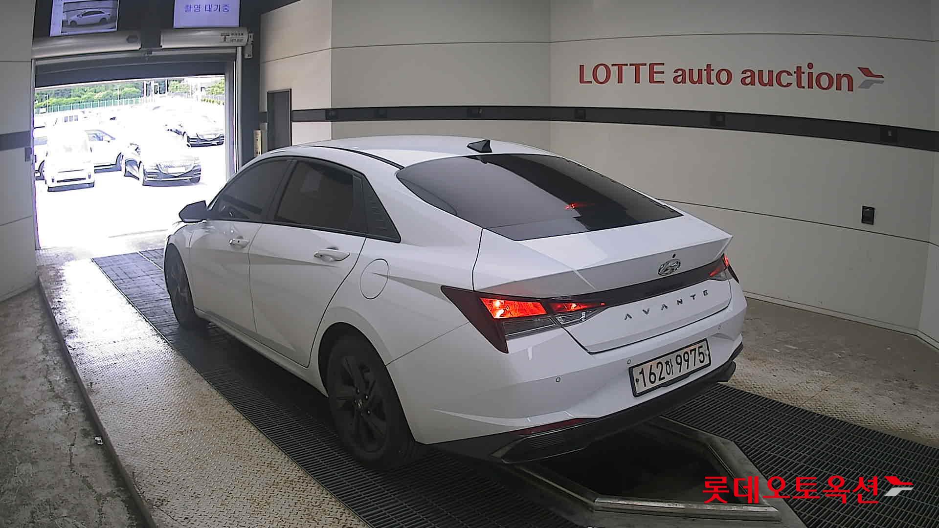 2021 - hyundai avante