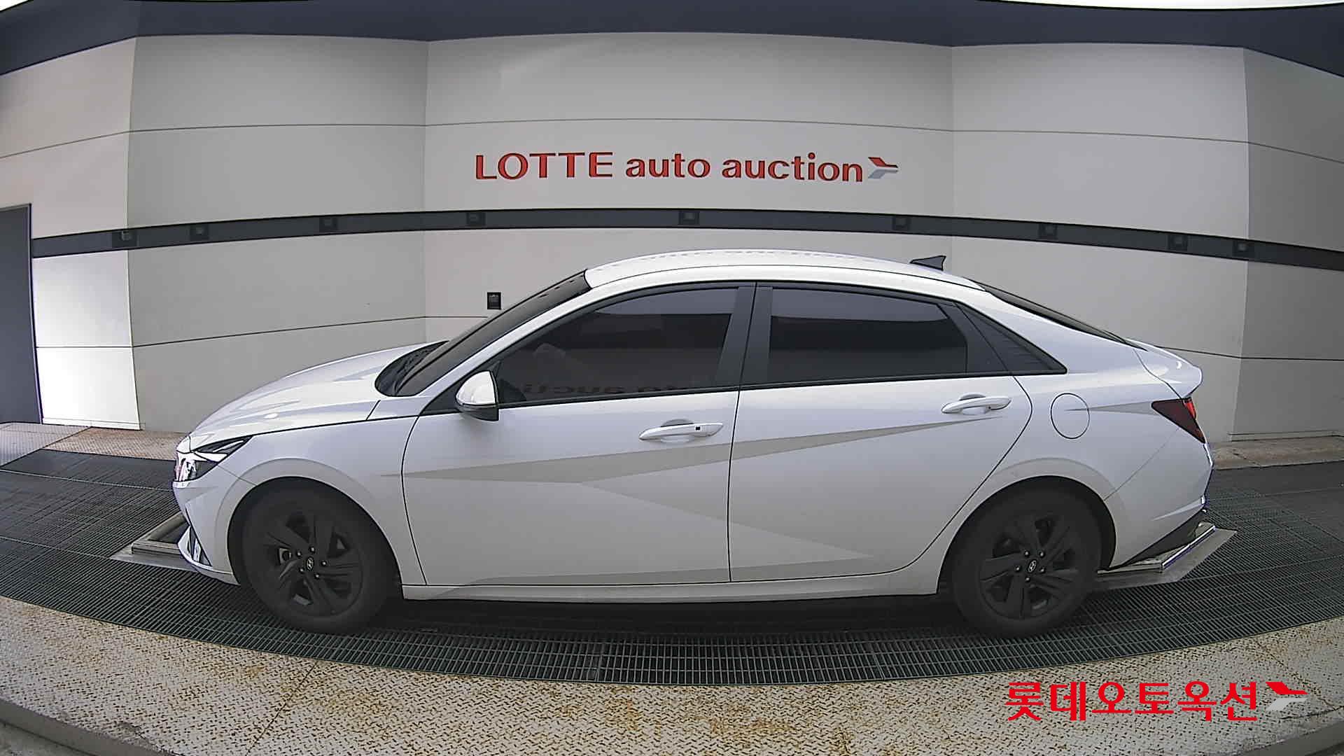 2021 - hyundai avante