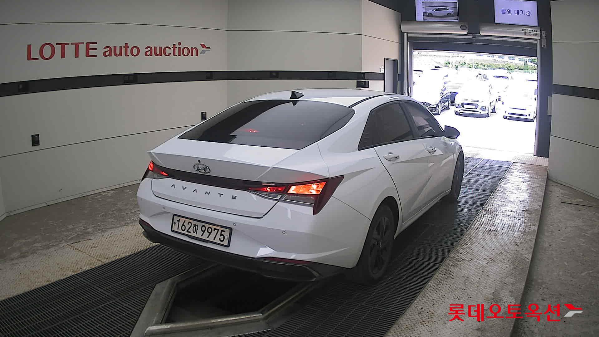 2021 - hyundai avante