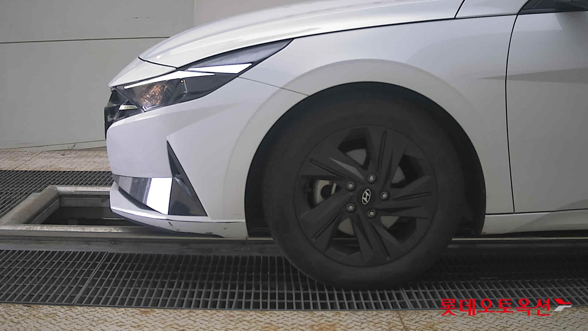 2021 - hyundai avante
