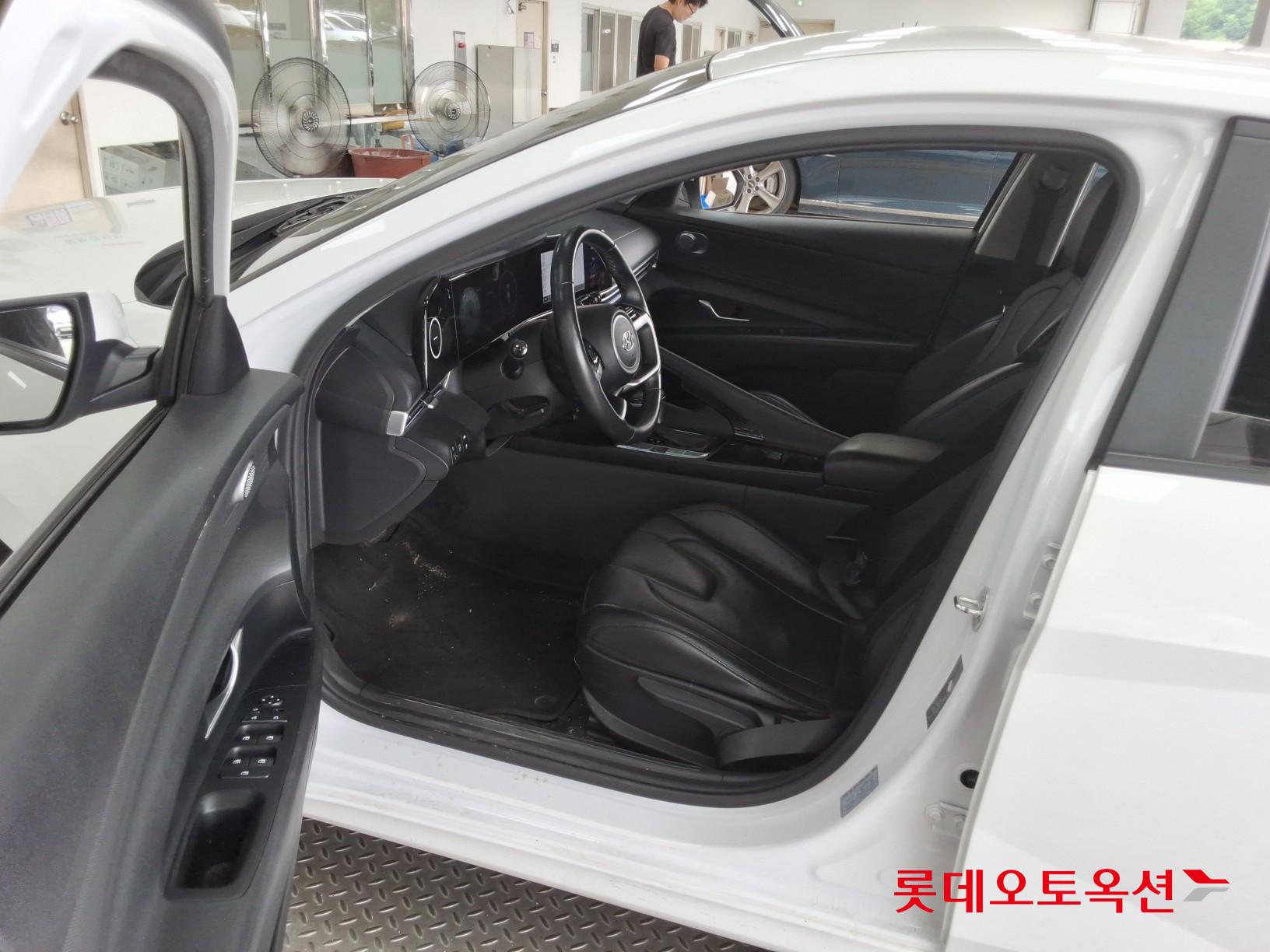 2021 - hyundai avante