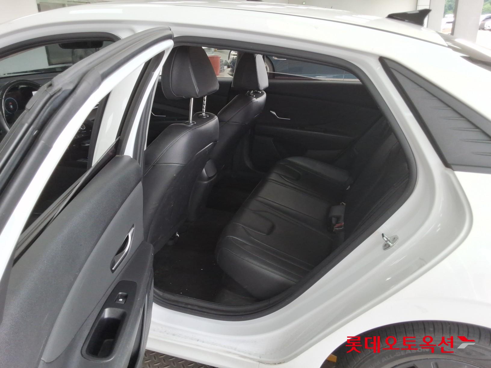 2021 - hyundai avante