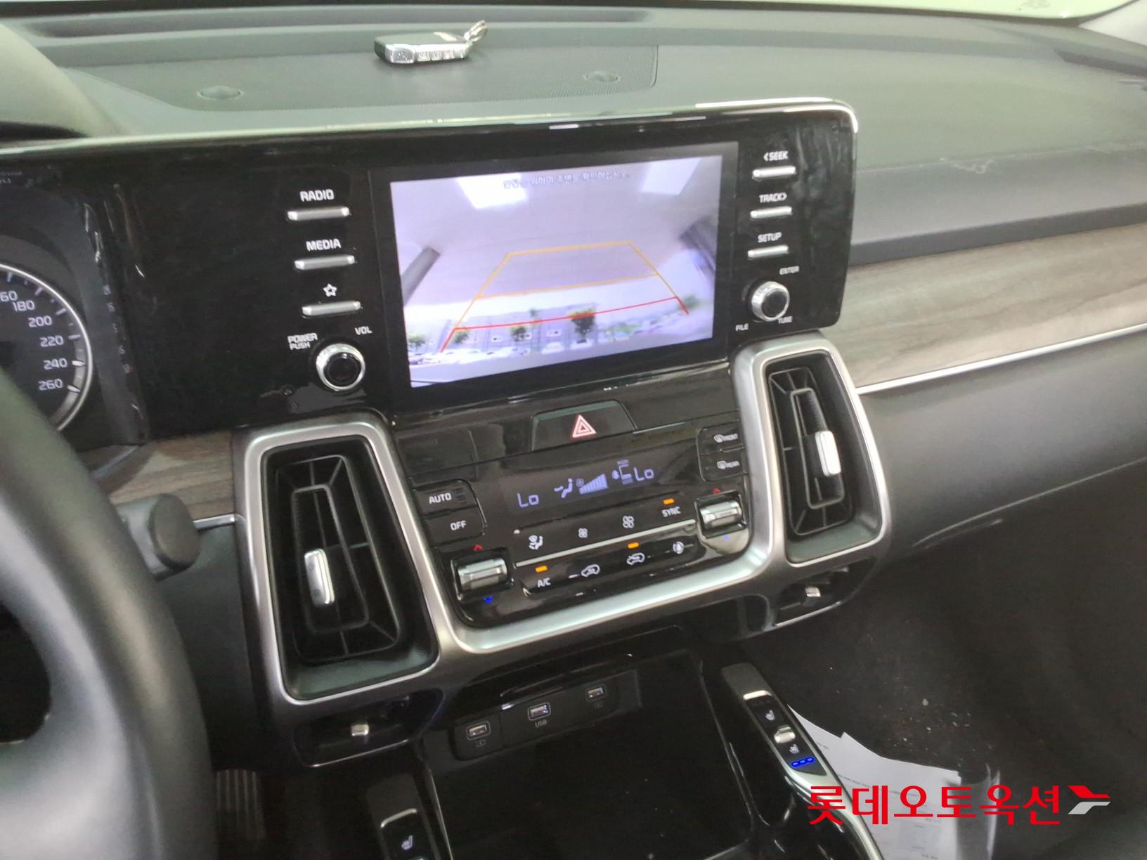 2021 - kia sorento