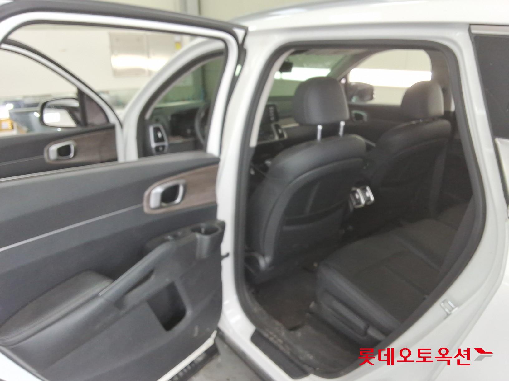 2021 - kia sorento