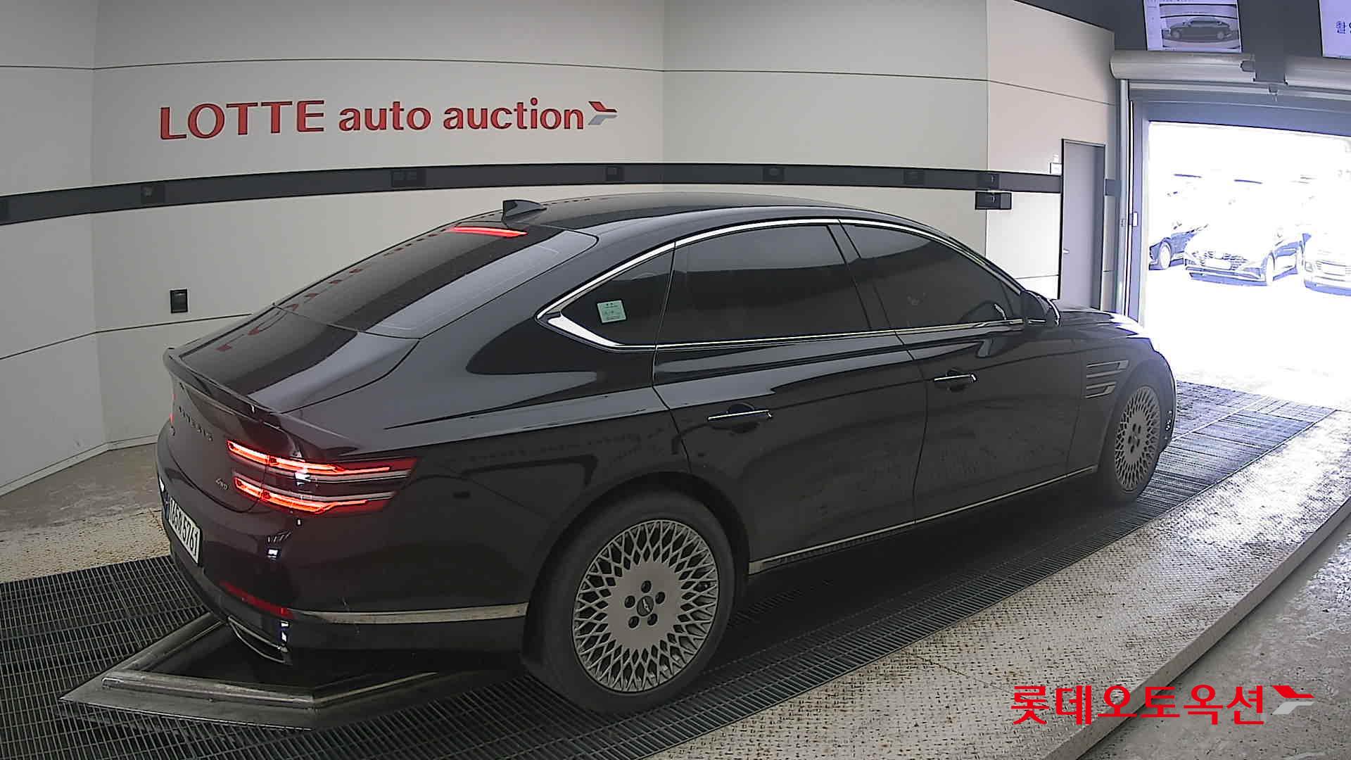 2022 - genesis g80