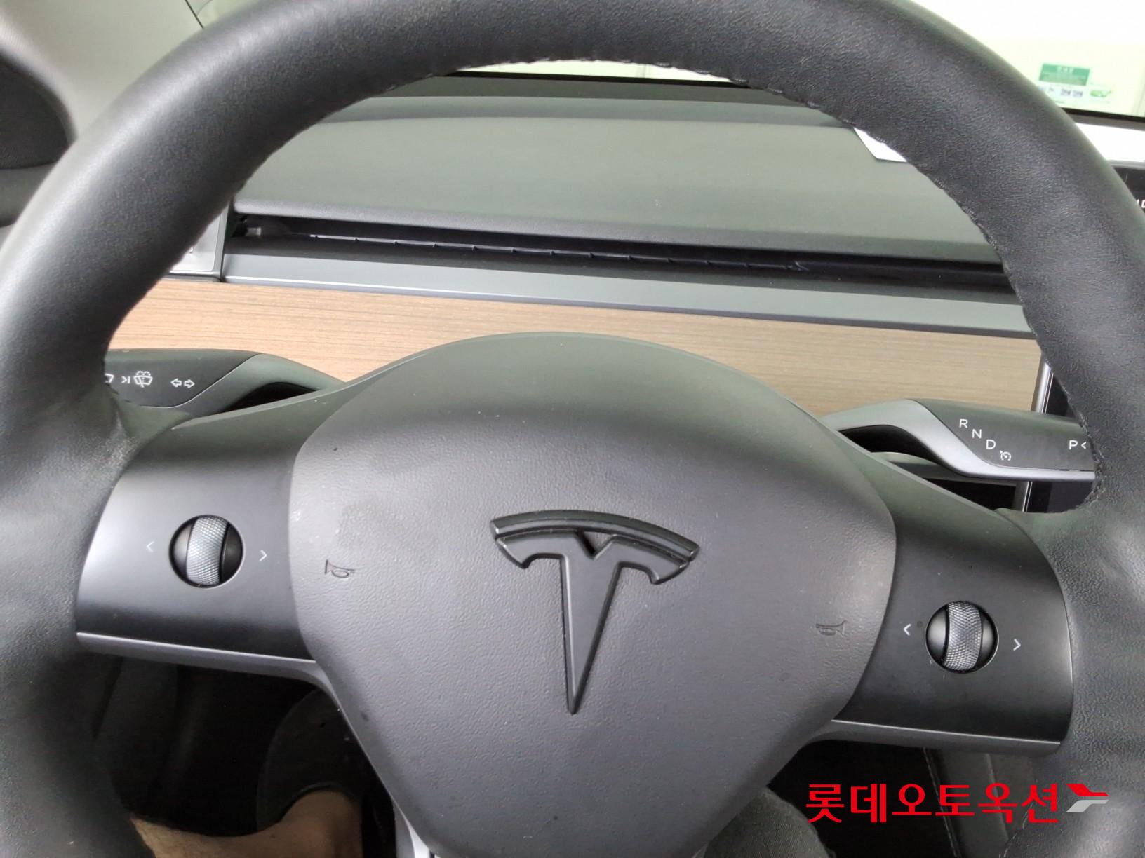 2021 - tesla model 3