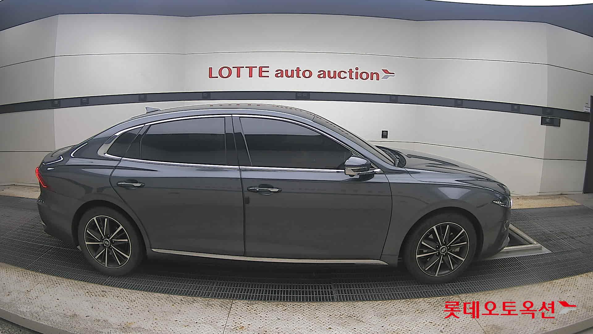 2022 - hyundai grandeur
