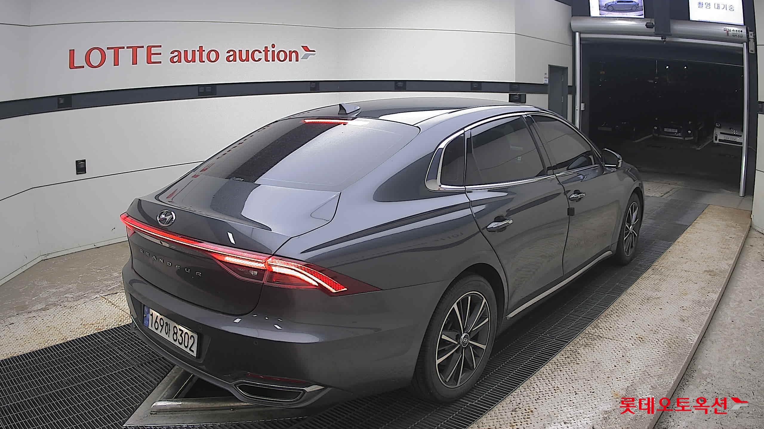 2022 - hyundai grandeur