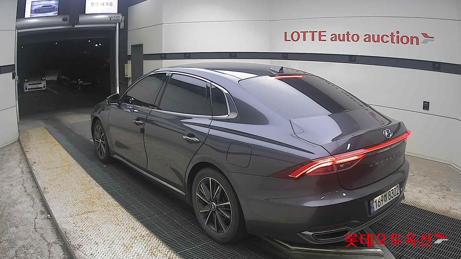 2022 - hyundai grandeur