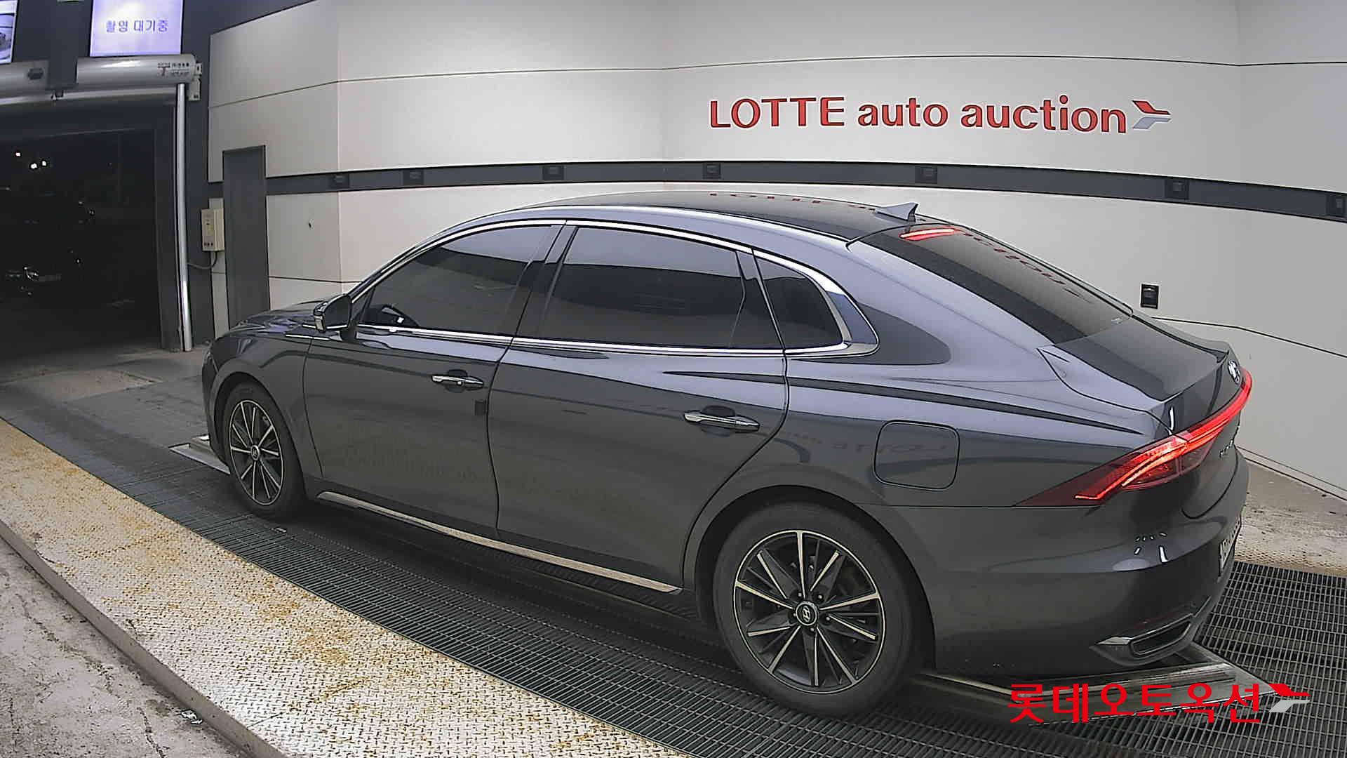 2022 - hyundai grandeur