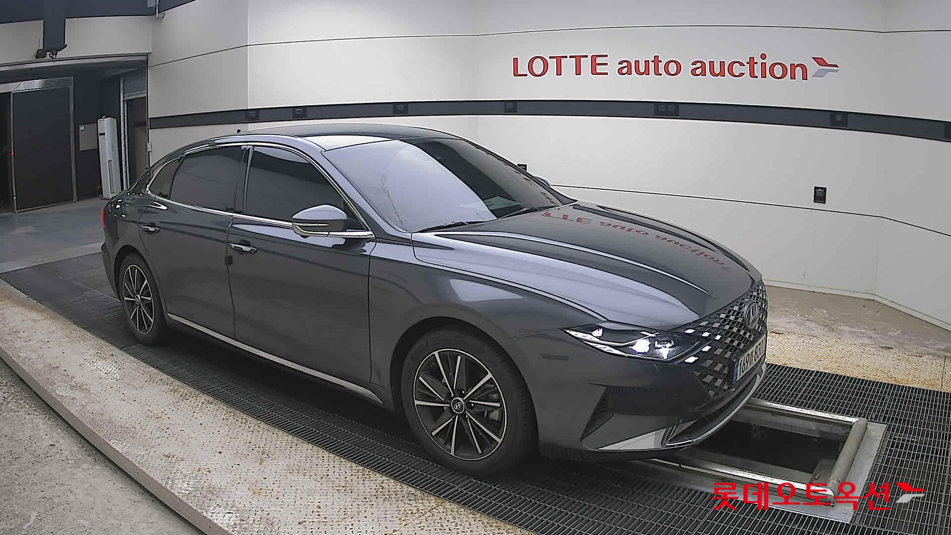 2022 - hyundai grandeur