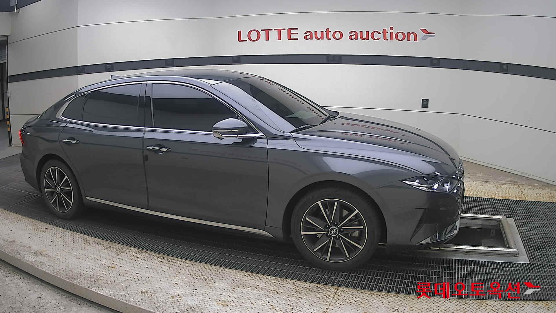 2022 - hyundai grandeur
