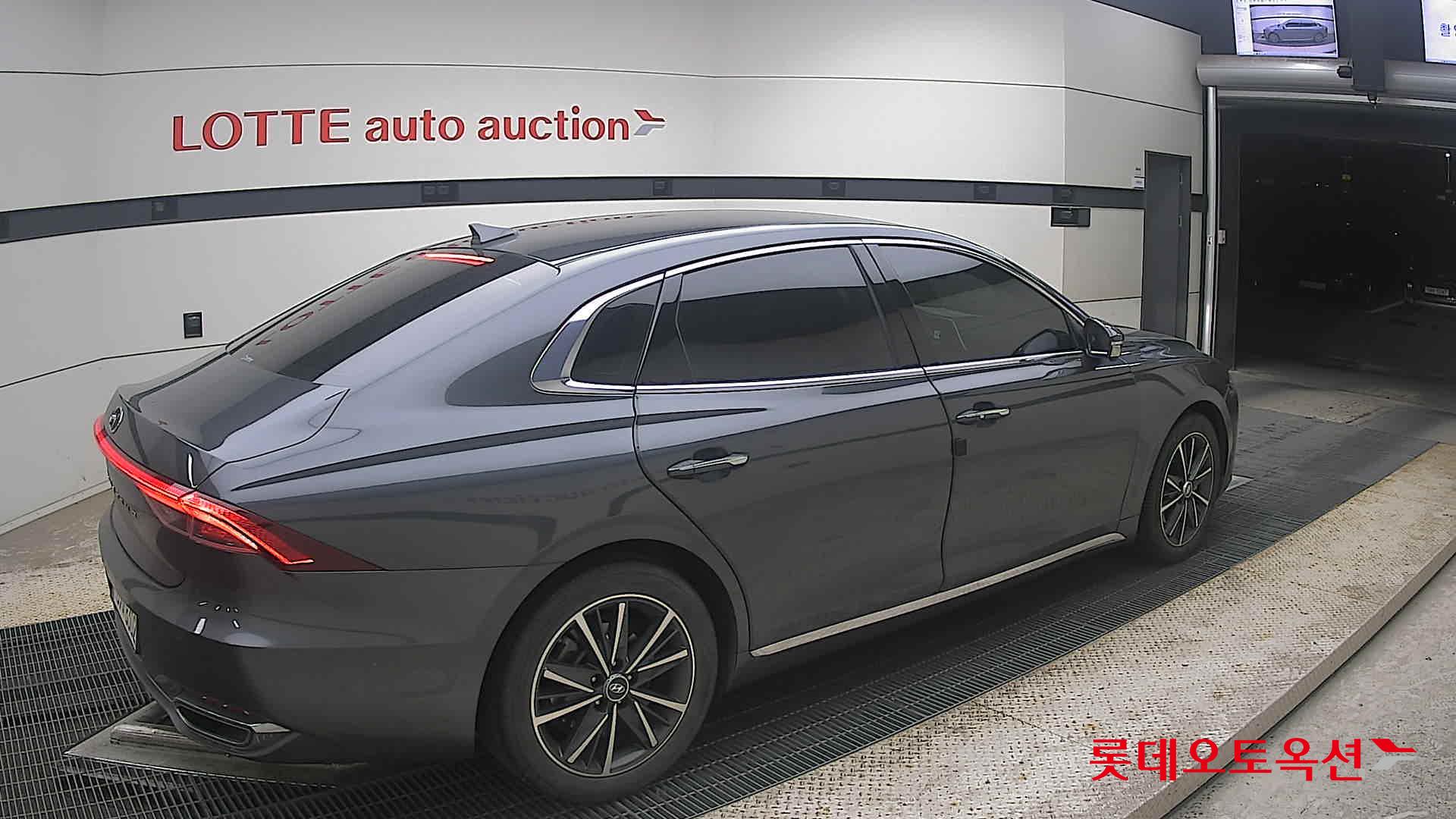 2022 - hyundai grandeur