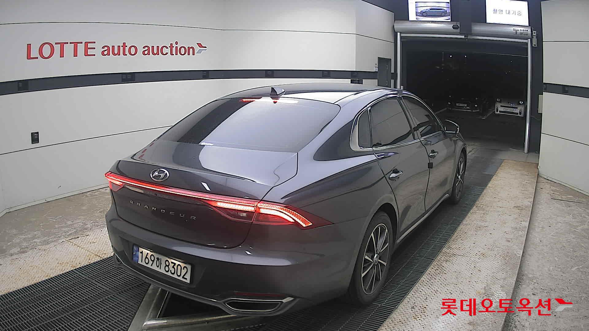 2022 - hyundai grandeur