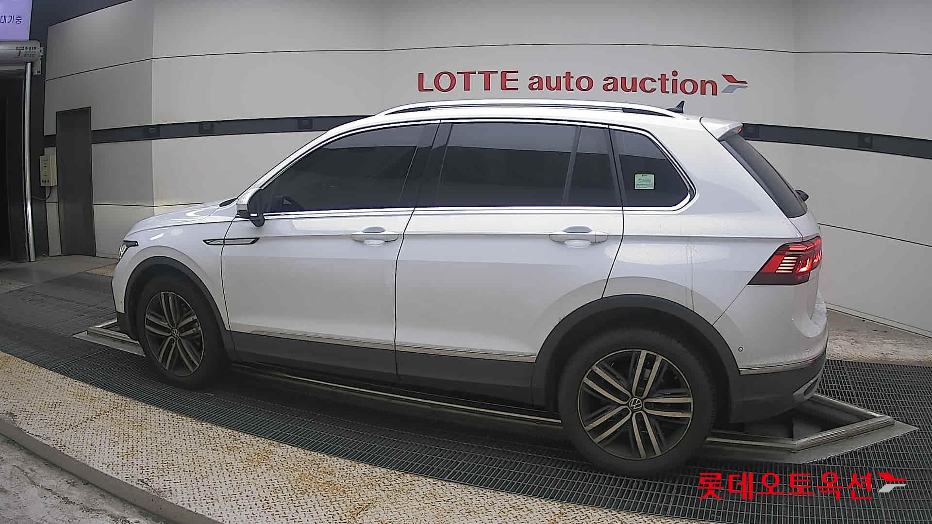 2022 - volkswagen tiguan