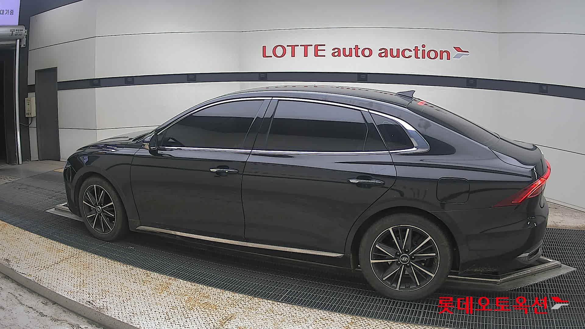 2020 - hyundai grandeur