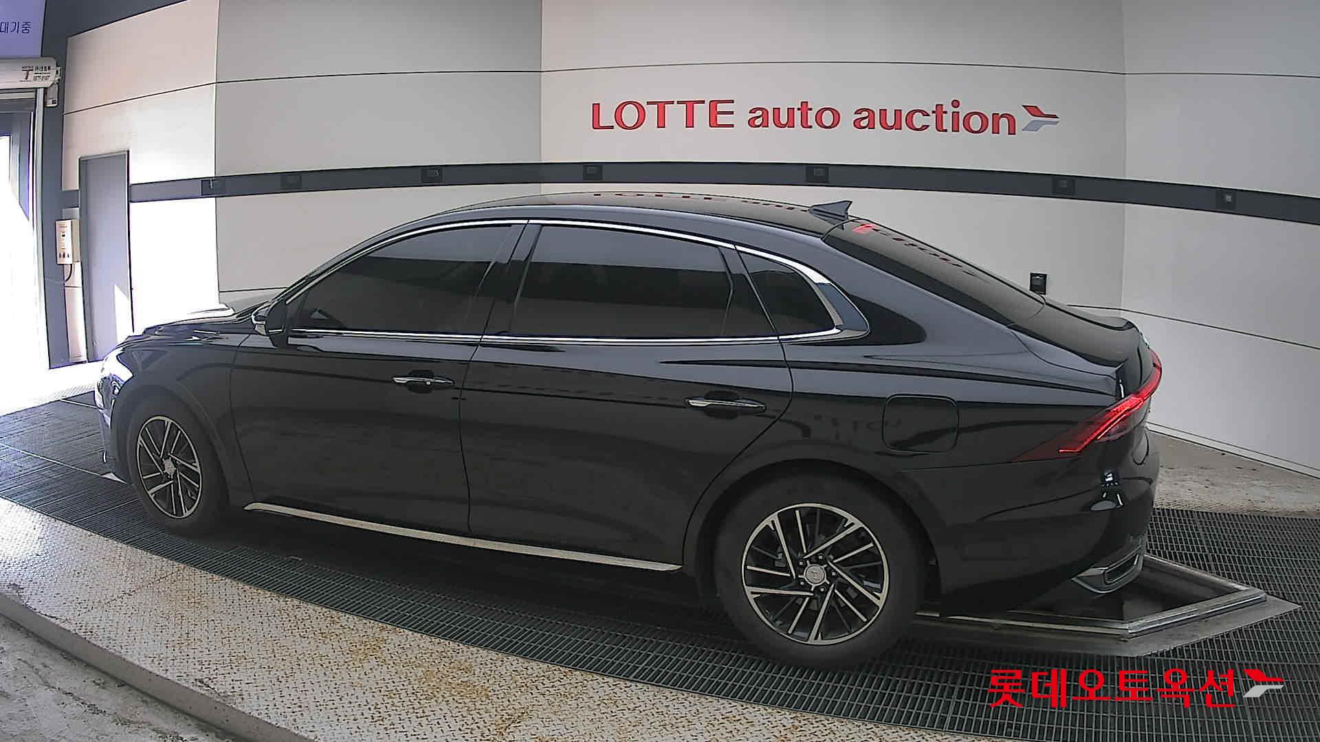 2021 - hyundai grandeur