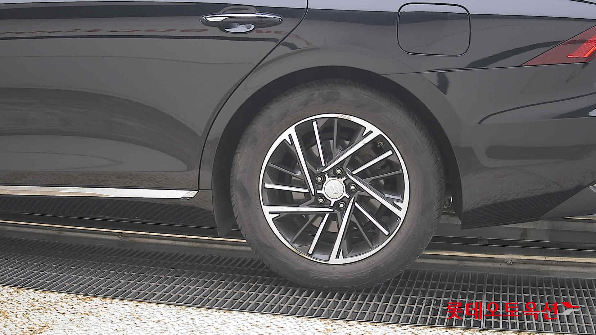 2021 - hyundai grandeur