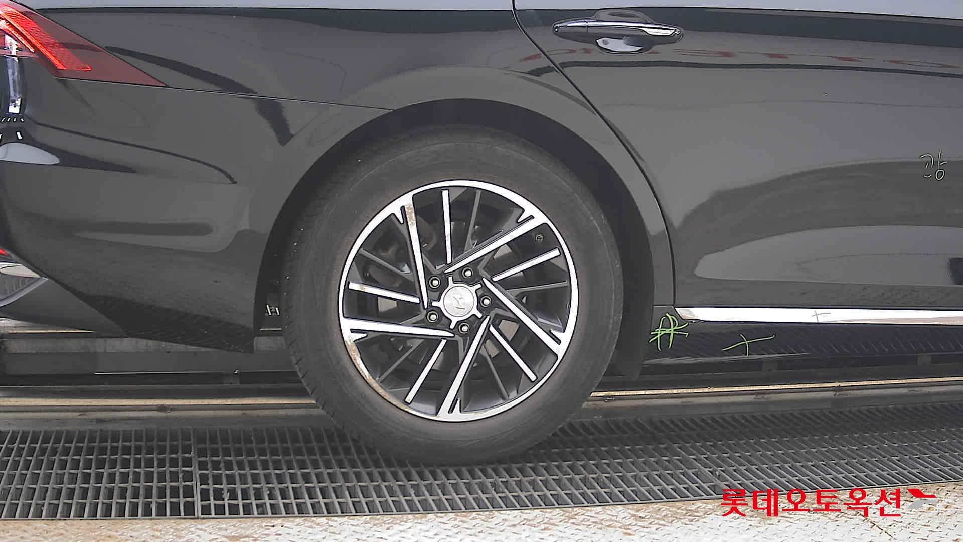 2021 - hyundai grandeur