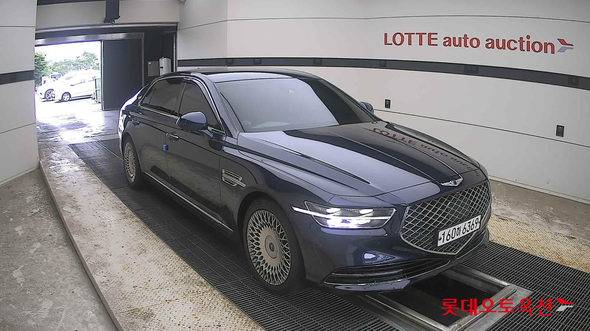 2021 - genesis g90
