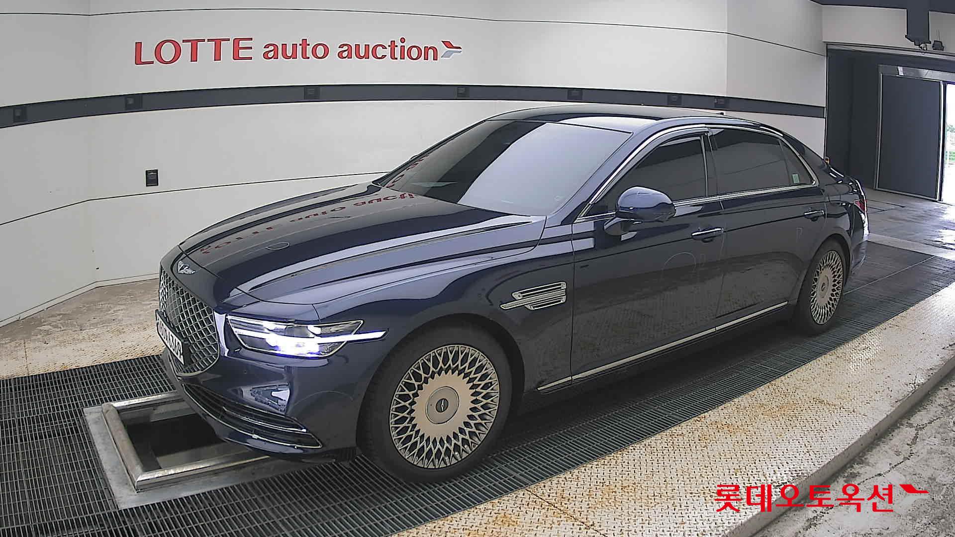 2021 - genesis g90