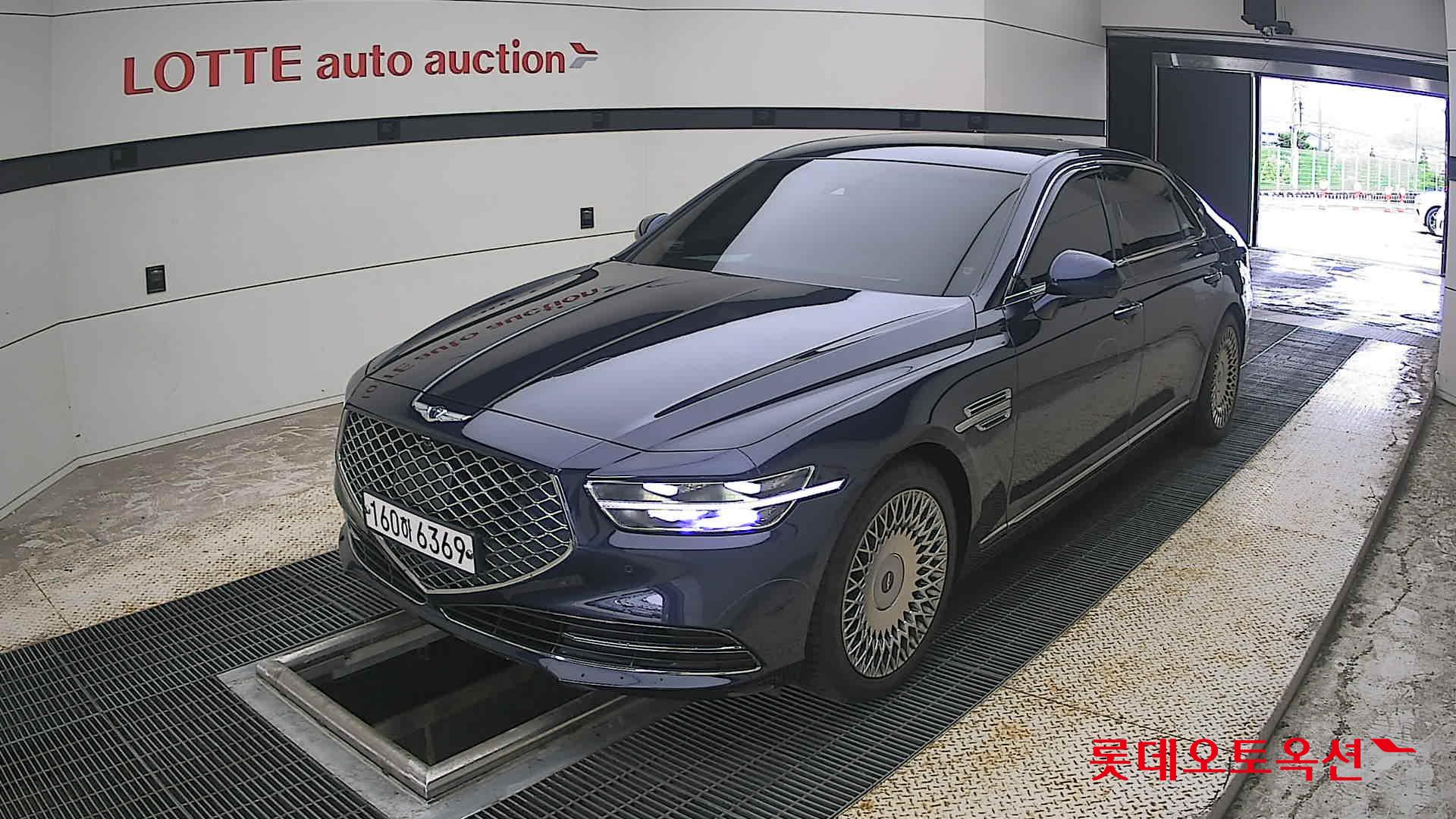 2021 - genesis g90