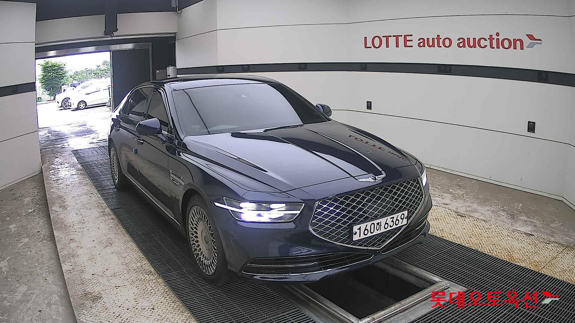 2021 - genesis g90