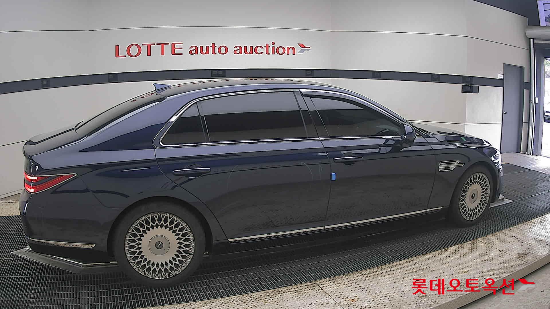 2021 - genesis g90
