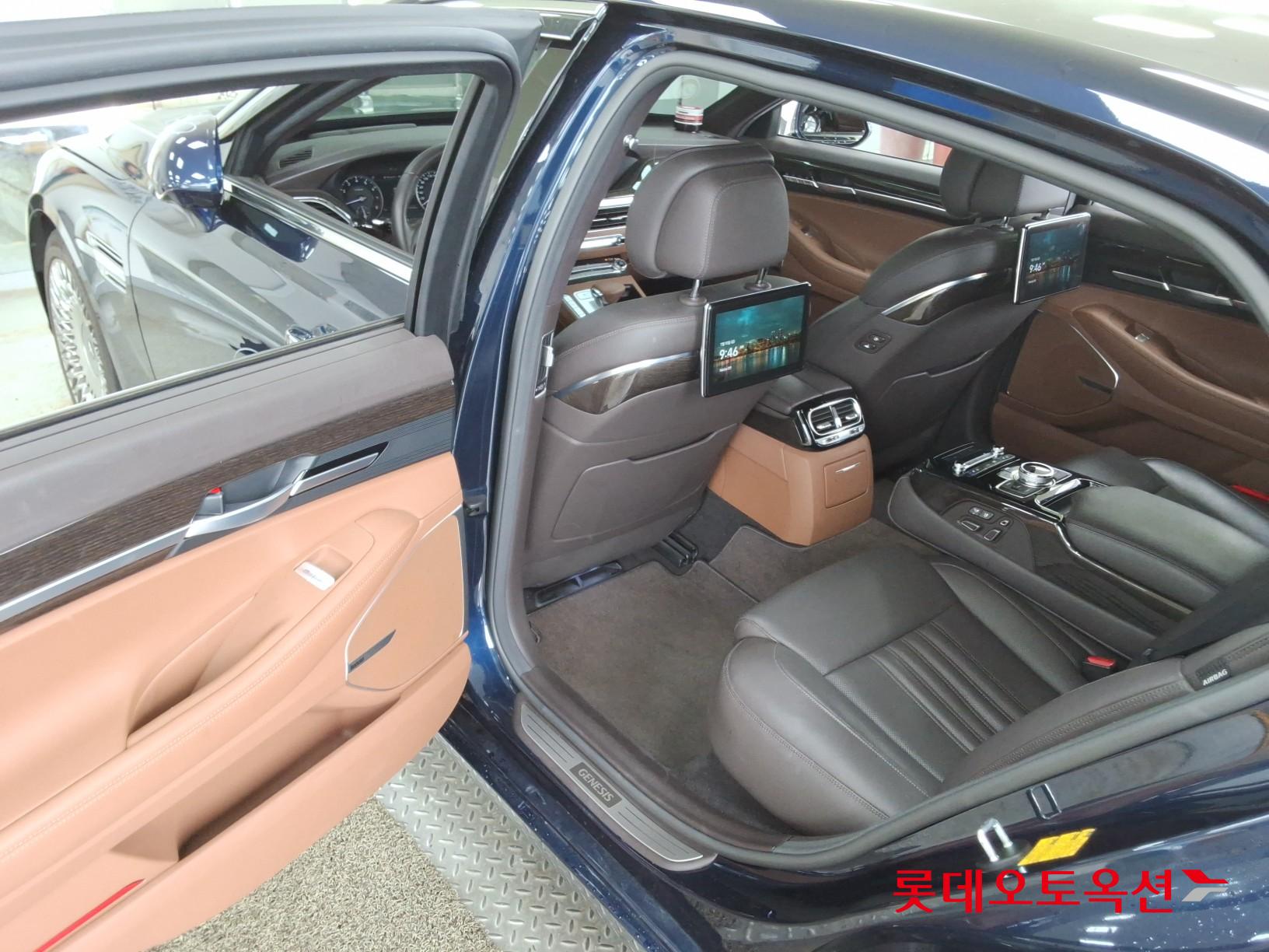 2021 - genesis g90