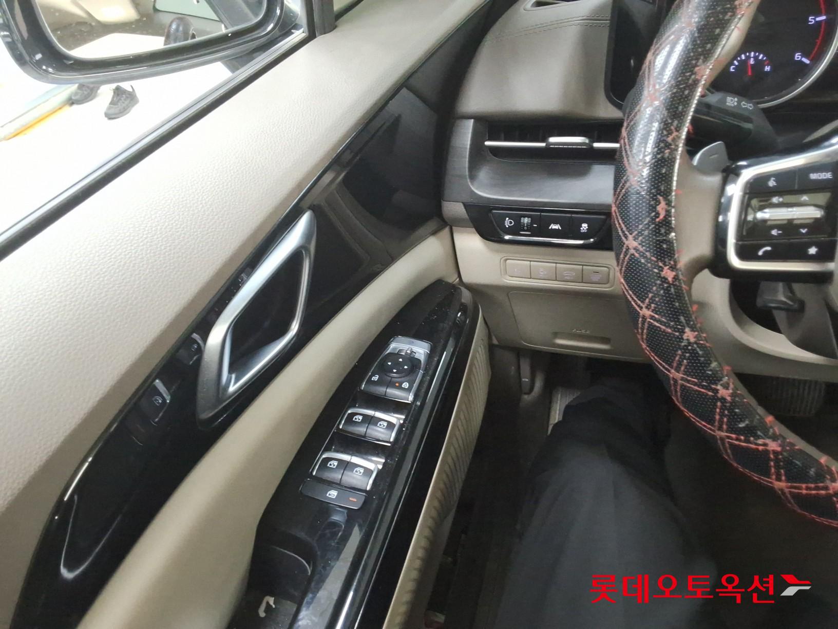 2021 - kia carnival