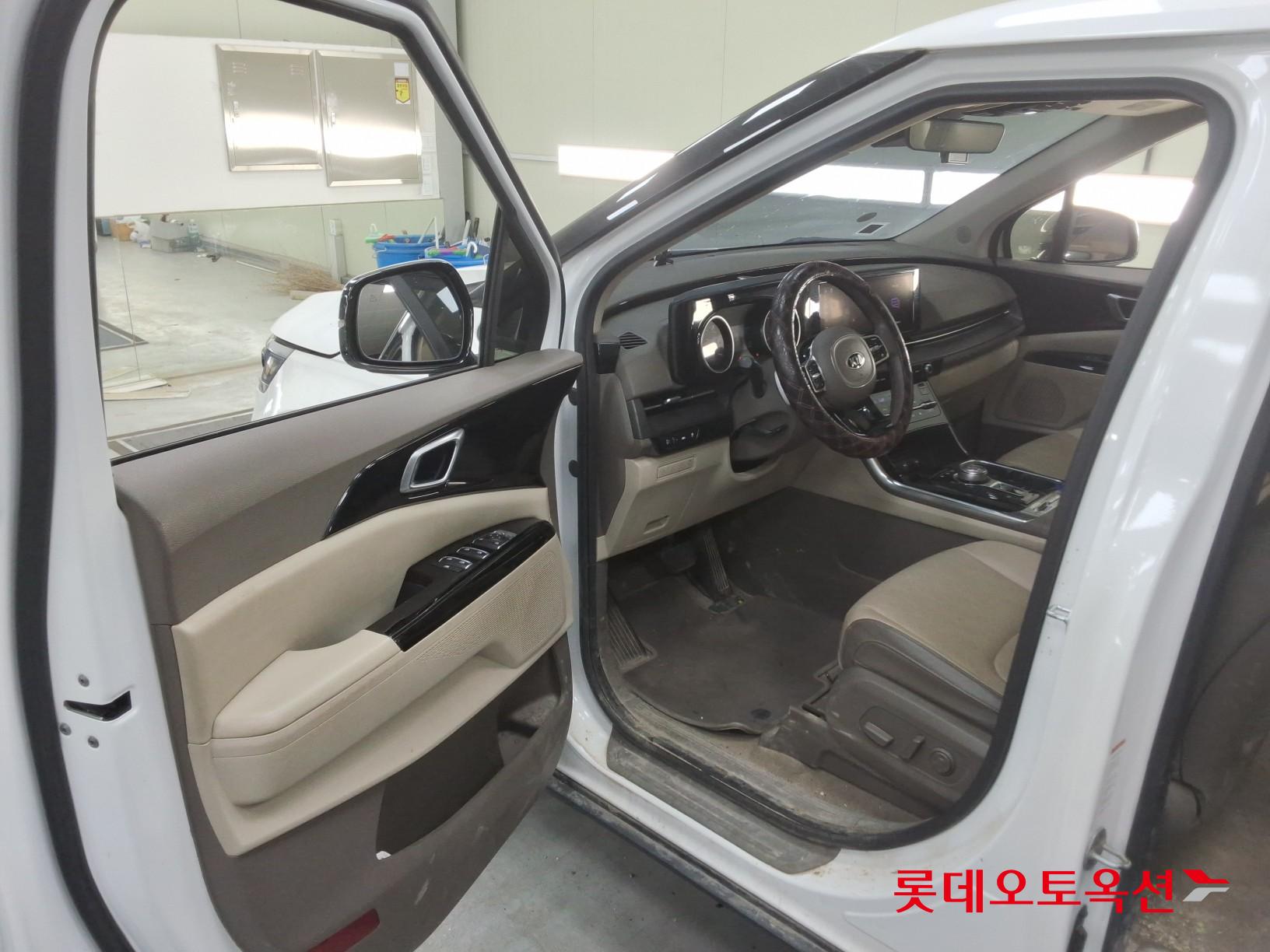 2021 - kia carnival