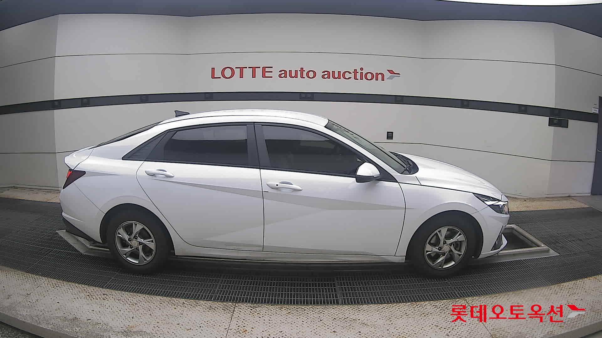 2021 - hyundai avante