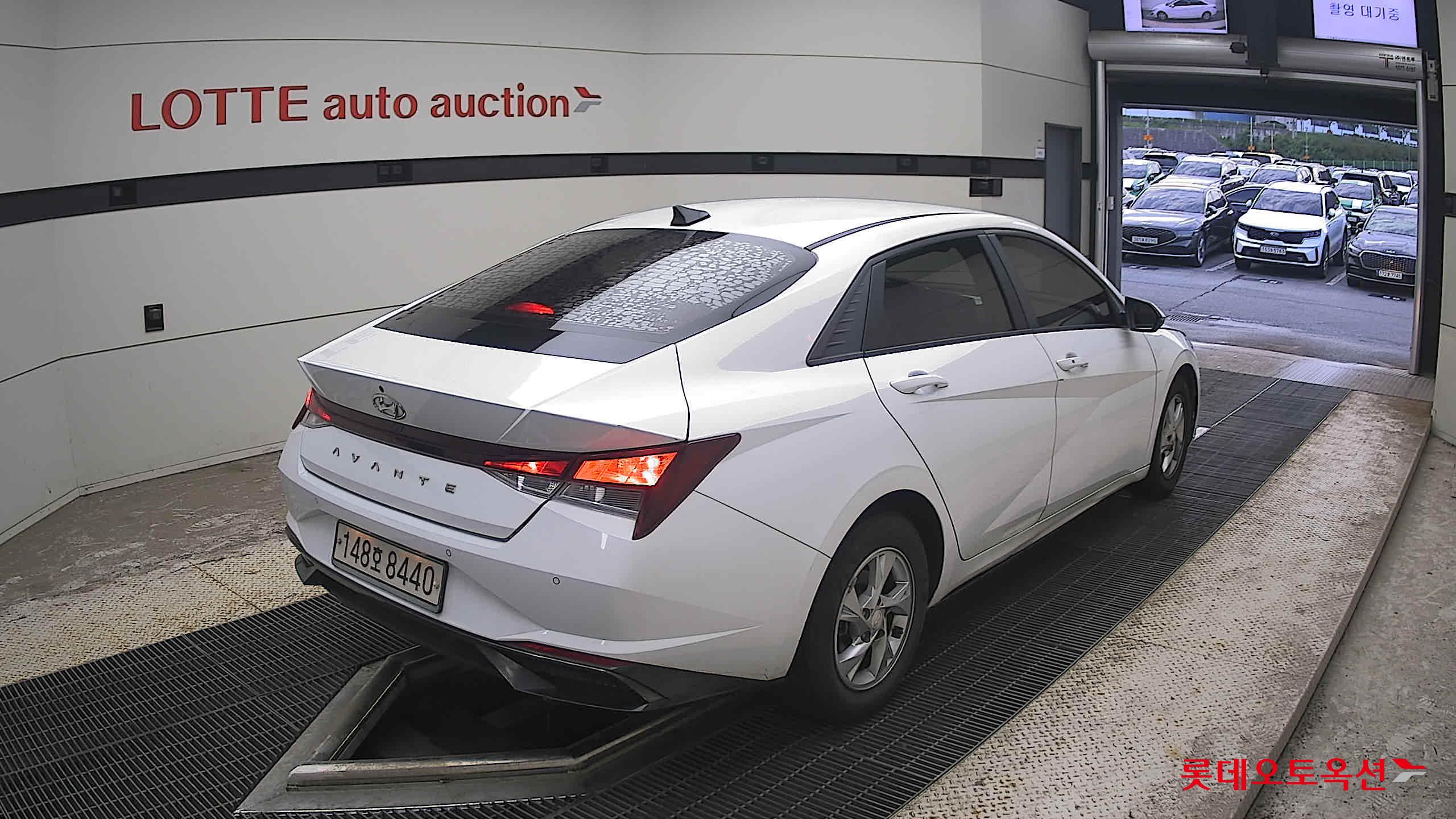 2021 - hyundai avante