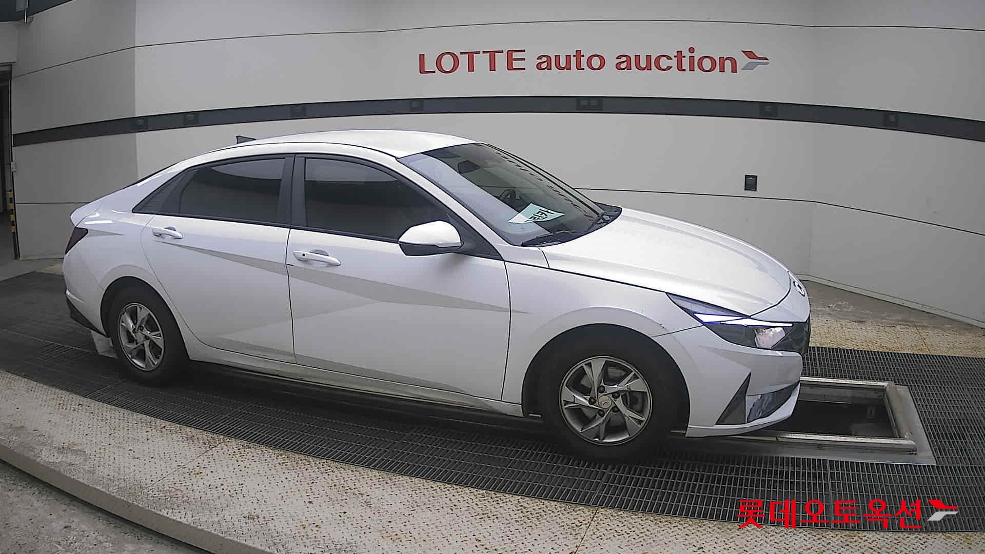 2021 - hyundai avante