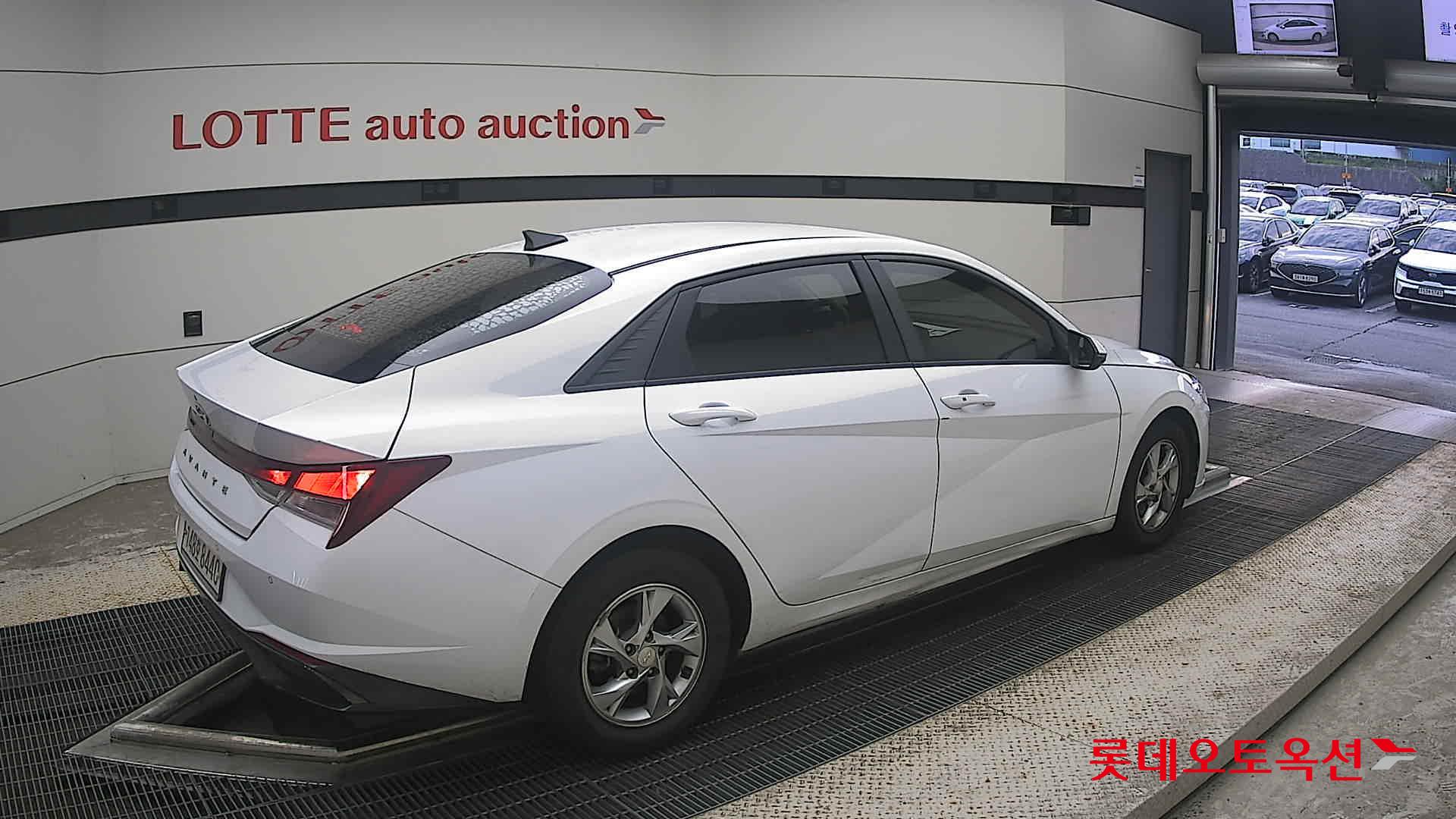 2021 - hyundai avante